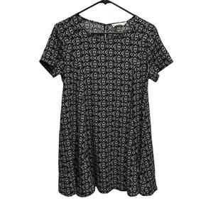 Lush Black & White Geometric Print A-Line Short Sleeve Dress XS